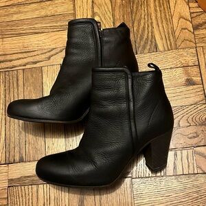 Filippa K // Black Ankle Boots // 38